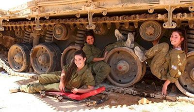 رابطه جنسی سربازان در تانک