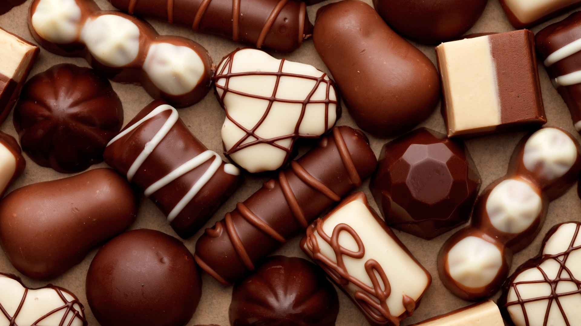 از این شکلات های سرطان زا مصرف نکنید