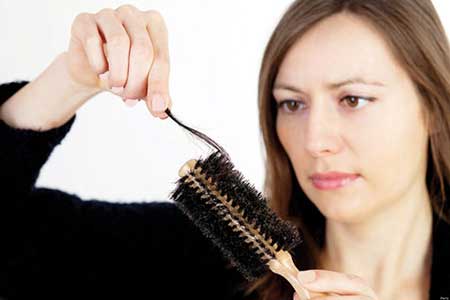 علت ریزش مو در زنان
